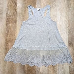 Umgee Gray Sleeveless Top Sheer Lace Hemline Size Medium